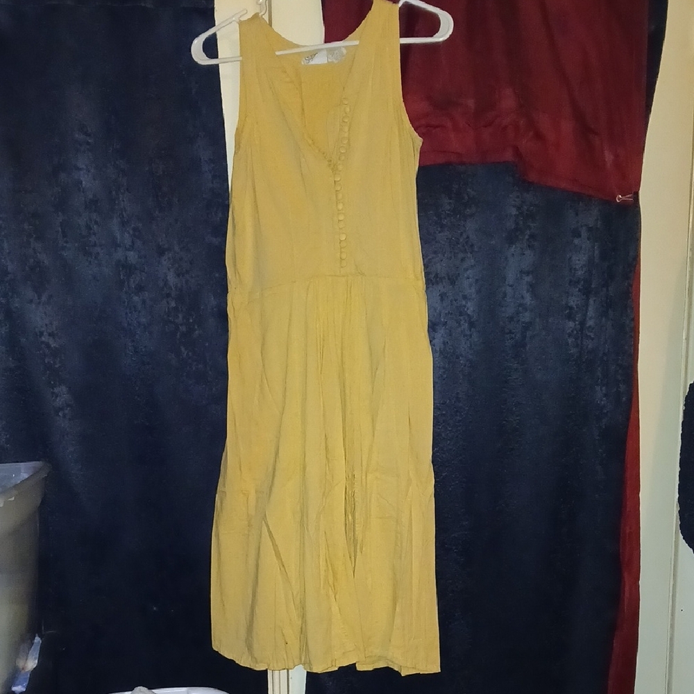 Elegant Mustard Button-Front Midi Dress